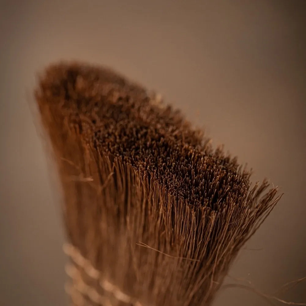 Eco-friendly Traditional Tea Cleaning Brush Handmade Vintage Tea Ware Scrubber Portable Natural Mini Whisk Broom Dust Removal