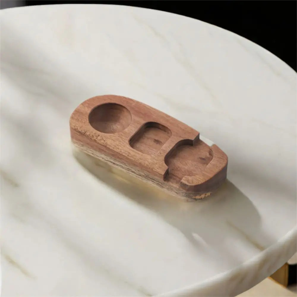 Kitchen Accessories Wooden Egg Tray Eco-Friendly Creative Egg Cup Stand Simple Handmade Eggshell Cup Home